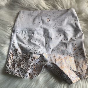 BuffBunny shorts in rose gold